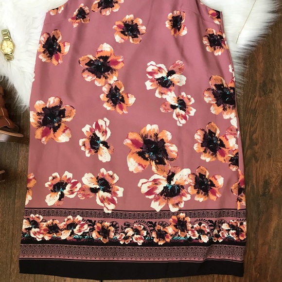 ✨LAST ONE Boutique Mauve Sleeveless Floral Dress - Picture 6 of 8